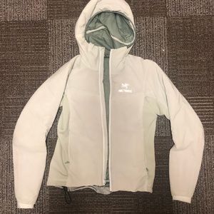 SOLD arcteryx atom LT